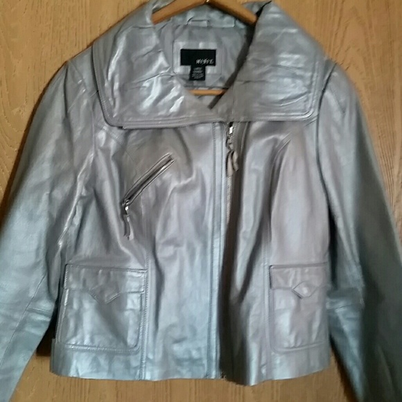 Leather jacket - Picture 1 of 6